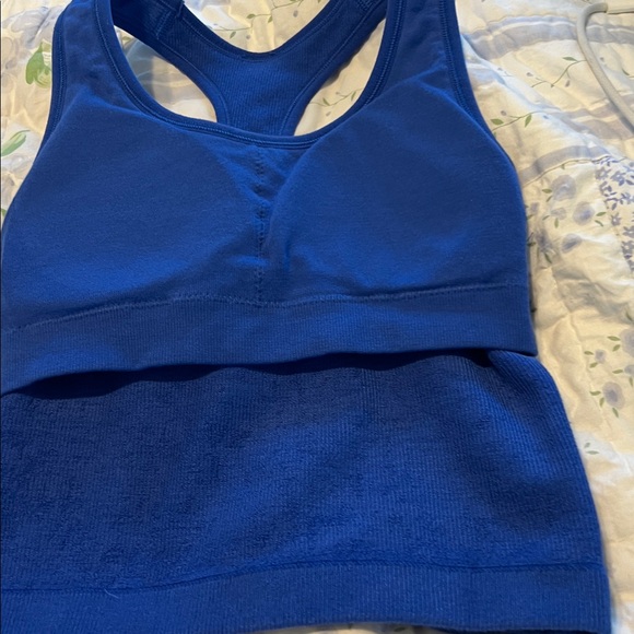 All in Motion top. - Picture 5 of 8